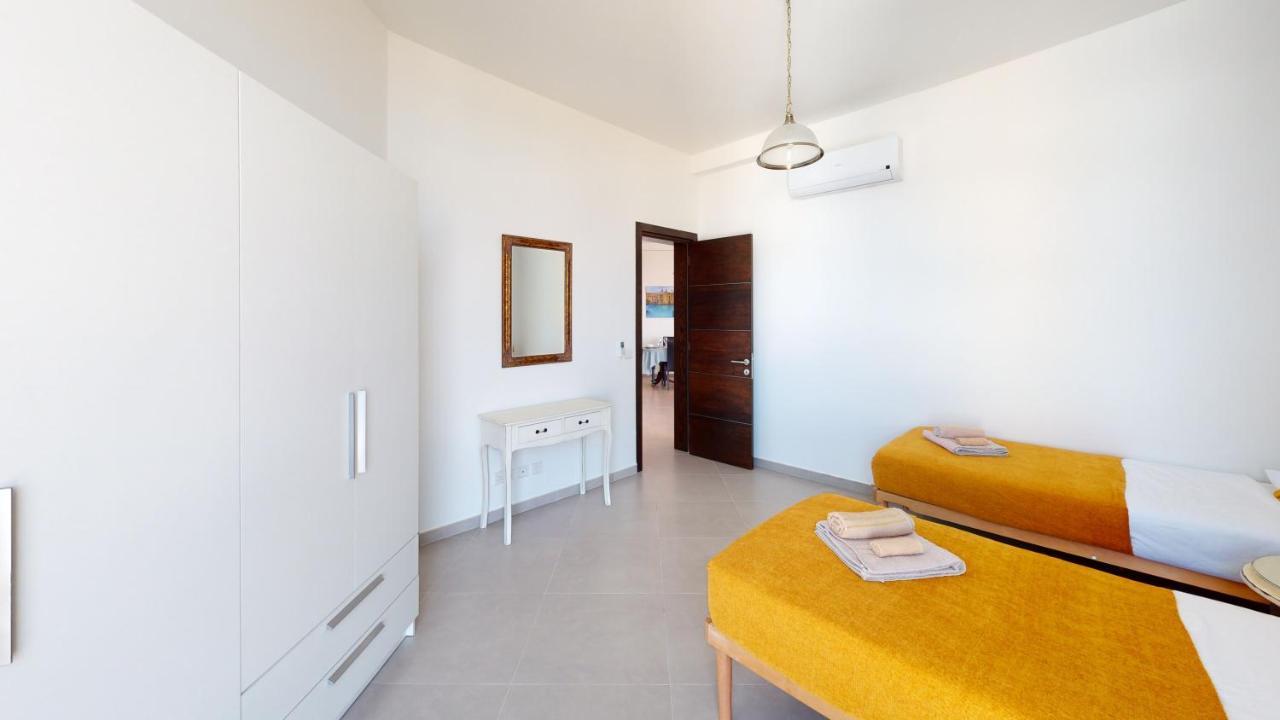 St Julians Central Luxury Apartment Saint Julian's Bagian luar foto